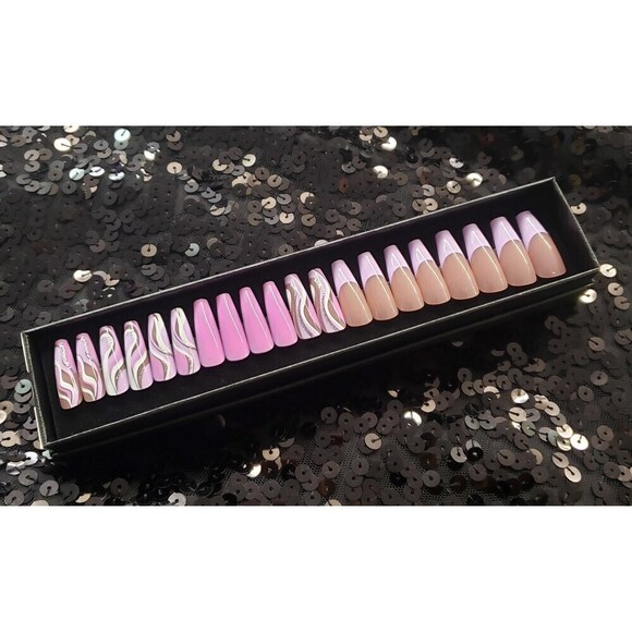 Lavender Swirl Press On Nail Set - Picture 2 of 2